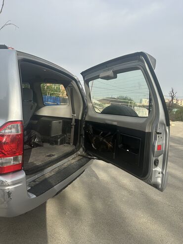 Mitsubishi: Mitsubishi Pajero: 3 l | 2004 il 286000 km Ofrouder/SUV — 12