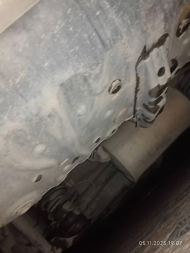 Панели, обшивки: Центральная консоль Toyota — 16