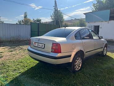 Транспорт: Volkswagen Passat: 1998 г., 2 л, Механика, Бензин, Седан — 7