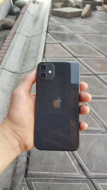 Apple iPhone: IPhone 11, 128 ГБ, Черный, Чехол, 86 %