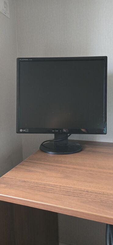 Мониторы: Монитор, LG, Б/у, LCD, 19" - 20"