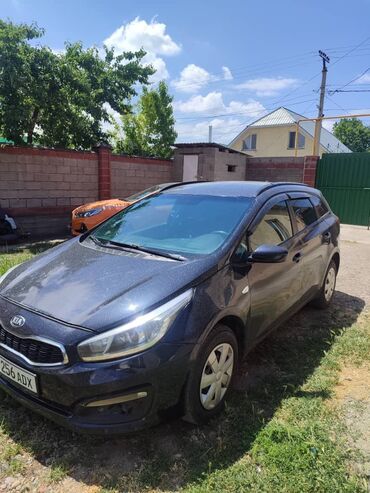 Kia: Kia Ceed: 2015 г., 1.4 л, Механика, Бензин, Универсал