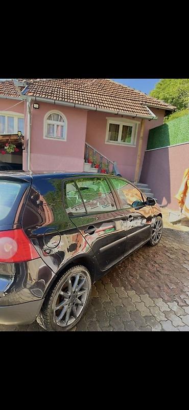 Volkswagen: Volkswagen Golf V – hečbek, crna boja, 5 vrata. Glavne — 11