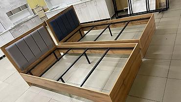 Полутороспальные кровати: Кровать полуторка, олноспальная с фабричным матрасом. Каркас — 19