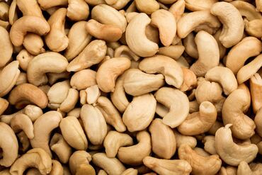 Сухофрукты, орехи, снеки: Кешью и Макадамский орех (макадамия) и другие орехи от 20 тн под