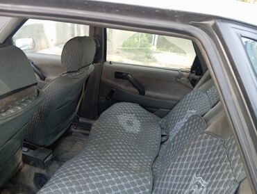 не бит не крашен: Volkswagen Passat: 1990 г., 1.8 л, Механика, Бензин, Седан