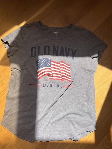 Uşaq T-Shirt dəsti 1) Old Navy T‑shirt - Rəng: boz melanj - Ön hissədə