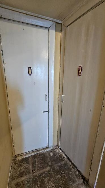 кафе ош: 2 бөлмө, 48 м², 4 кабат, Эски ремонт — 7