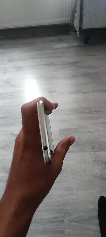 iphone 8 plus ekran: Samsung Galaxy J3 2016, 16 GB, rəng - Ağ, Qırıq, Sensor — 5