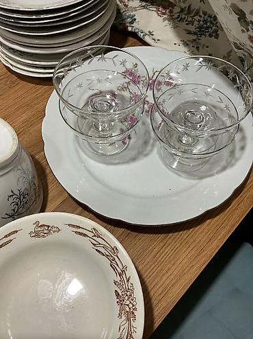 Тарелки полупорционные, пирожковые ляганы кексе и пиалы маленькие