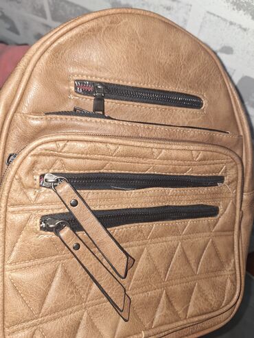 Prsluci: Prsluk vel xl ali moze od M do xl i ranac koji nije koristen oba za — 7