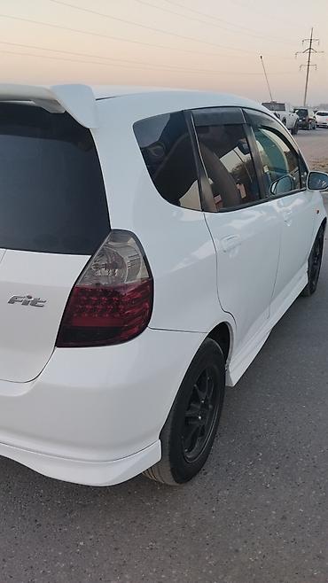 fit ge: Honda Fit: 2002 г., 1.3 л, Автомат, Бензин, Хэтчбэк — 9