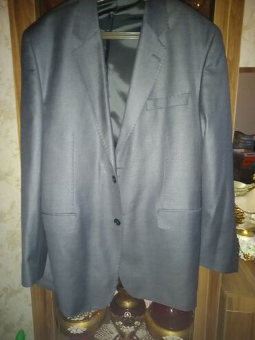 Рубашки: Suitmen brendinin istehsalı olan bu klassik kişi kostyum pencəyi ölçü