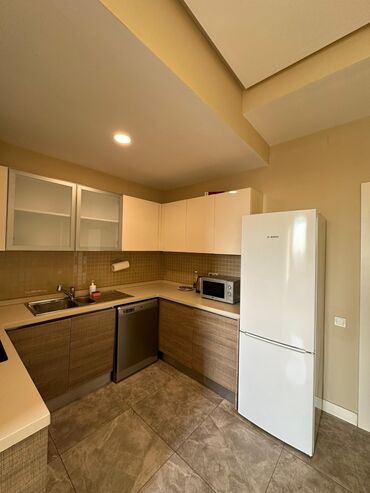 Долгосрочная аренда квартир: 4 комнаты, Агентство недвижимости, Без подселения, С мебелью полностью — 20