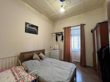 Продажа квартир: 2 комнаты, 55 м², Сталинка, 2 этаж, Евроремонт