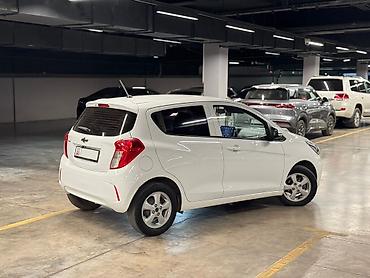 мини пикап: Chevrolet Spark: 2018 г., 1 л, Автомат, Бензин, Хэтчбэк — 2
