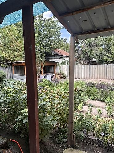 Продажа коттеджей и домов: 6 комнат, 106 м², 5 соток, Бишкек, ул. Калык Акиева Собственник — 21