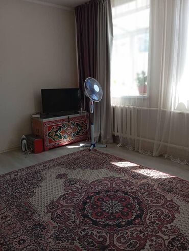 прадаю пол дома: Полдома, 55 м², 2 комнаты, Агентство недвижимости, Косметический ремонт