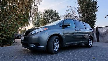 tayota sienna: Toyota Sienna: 2010 г., 3.5 л, Автомат, Бензин, Минивэн — 5