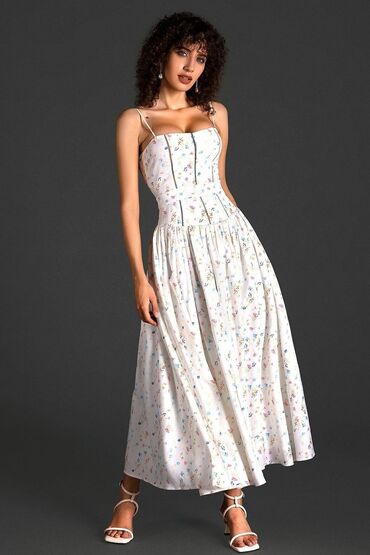 платье миди с разрезами по бокам: Күнүмдүк көйнөк, Кытай, Жай, Узун модель, Сарафан, M lalafo.kg да платье миди с разрезами по бокам: Күнүмдүк көйнөк, Кытай, Жай, Узун модель, Сарафан, M