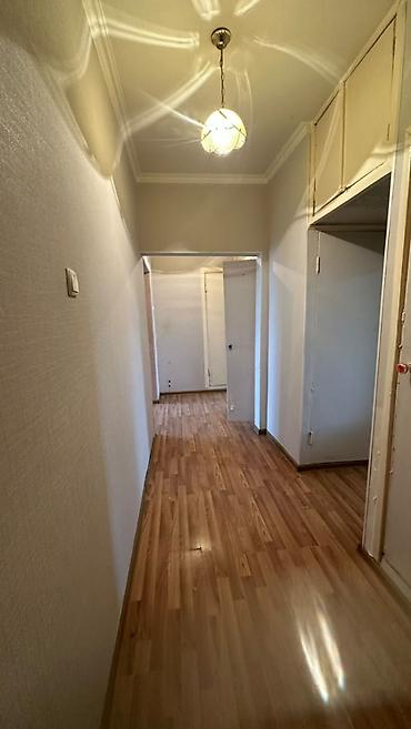 2 комнаты, 61 м², 8 мкр 106 серия, 9 этаж, Старый ремонт at lalafo.kg 2 комнаты, 61 м², 8 мкр 106 серия, 9 этаж, Старый ремонт