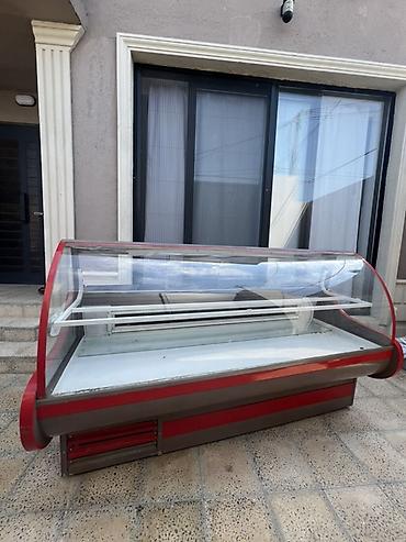 Soyuducu avadanlığı: Soyuduculu vitrİN – mağaza/kafe üçün - Tip: Ön şüşəsi qabarıq — 1