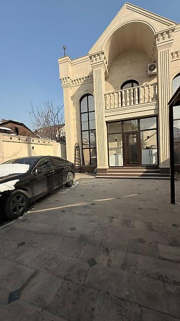 Долгосрочная аренда домов: 200 м², 4 комнаты — 2