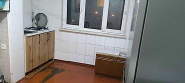 qara qarayev: İcarəyə verilir 2 otaqlı köhnə tikili 70 m², Qara Qarayev m. 470 — 9