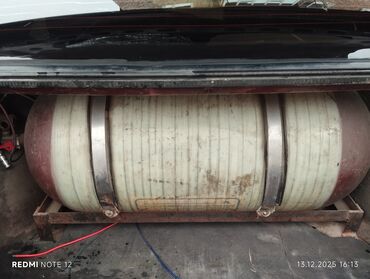 Volkswagen: Volkswagen Passat: 1988 г., 1.8 л, Механика, Газ, Седан — 10