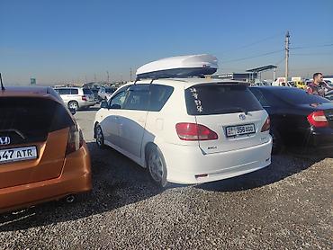 Toyota: Toyota Ipsum: 2002 г., 2.4 л, Автомат, Бензин, Минивэн — 6