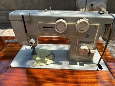 швейная машинка раритет: Швейная машина