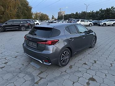 средний низкий: Lexus CT: 2019 г., 1.8 л, Автомат, Гибрид, Хэтчбэк — 6
