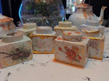 жидкая кожа баку: Limoges France Porcelain - Set of 7 Hand Painted Covered Tea Caddy