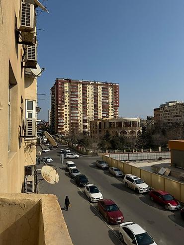 Uzunmüddətli kirayə mənzillər: Neftçilərdə kirayə mənzil - Layihə: geniş və işıqlı 3 otaqlı mənzil — 9
