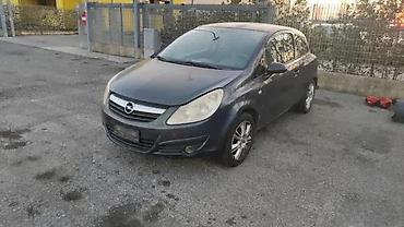 Kompletan auto u delovima: OPEL CORSA D DELOVI Z168 MOTOR 1.2 | OPEL POLOVNI DELOVI Opel Astra — 3