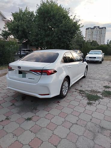 весло: Toyota Corolla: 2021 г., 1.8 л, Автомат, Гибрид, Седан — 5
