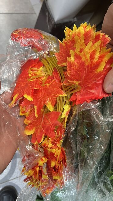 Süni güllər: 2 azn başlayan qiymətlər depodan bi̇r başa satiş suni yarpağ dekor — 6