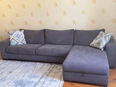 Gəzinti arabaları: AmlDivan 650azn. Ölçü 170x230. Açılır yataq olur, bazası yoxdu. Ünvan