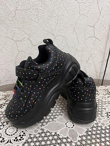 nike react: Кроссовки детские, черные с разноцветным горохом. - Верх: гладкий — 2