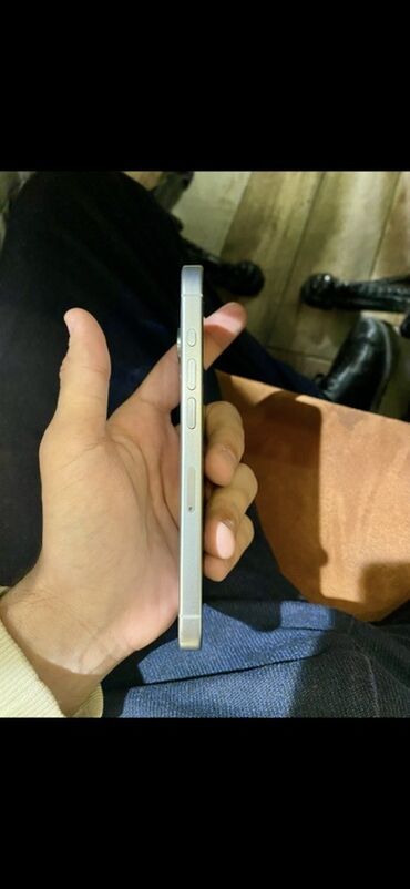 Apple iPhone: IPhone 15 Pro, 256 GB, Natural Titanium, Face ID — 6