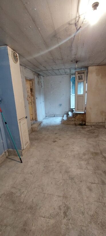 Mağazalar: Təcili satılır!!! Qeyri yaşayış kupça ilə.20 min endimlə satır!!! — 5