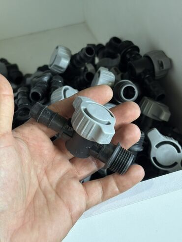 metbex moykasi tap az: Bu plastik suvarma kranları bağınıza və ya həyətinizə suvarma