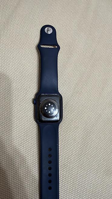 Apple Watch: Apple Watch Series 6 
40мм.В идеальном состоянии.Торг есть — 2