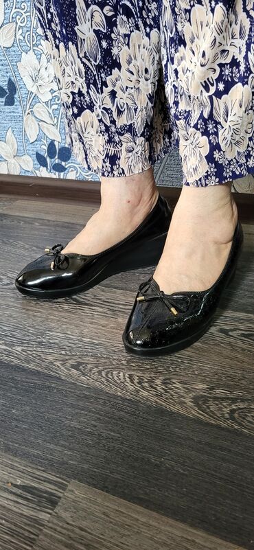 женские коралловые туфли: Tuflilər, Ölçü: 40, İşlənmiş