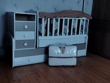 transformator satılır: Для девочки и мальчика, Новый, Четырехугольная, Колыбель, С бортиками, С матрасом, Без механизма качания