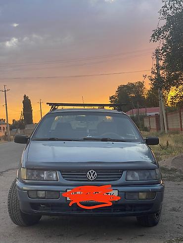 Volkswagen Passat: 1995 г., 1.8 л, Механика, Бензин, Седан