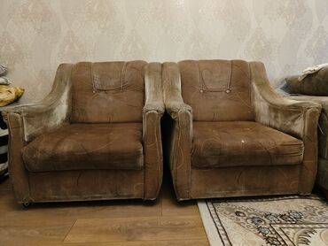 çərçivəli kreslo: İşlənmiş, Kreslo