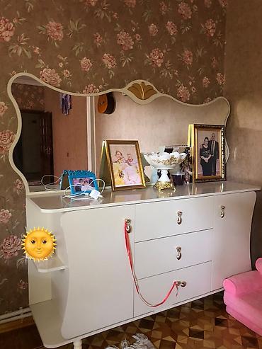 Kamot satılır göründüyü kimi yaxşı veziyyetdedr yer darlığına göre lalafo.az -da Kamot satılır göründüyü kimi yaxşı veziyyetdedr yer darlığına göre