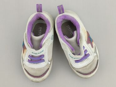 sukienki dopasowane: Buty sportowe Geox, 21, Używany