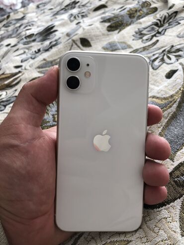 Apple iPhone: IPhone 11, Б/у, 128 ГБ, White Titanium, Защитное стекло, Чехол, Коробка, 100 %